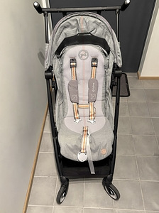 Лёгкая прогулочная коляска Cybex Libelle (2 фото из 6)