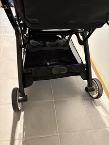 Лёгкая прогулочная коляска Cybex Libelle (4 фото из 6)