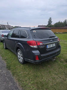 M/V: Subaru Outback дизель механика (1 фото из 7)