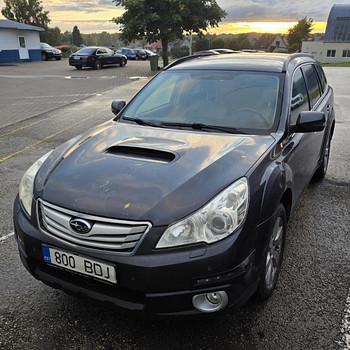 M/V: Subaru outback diisel manuaal