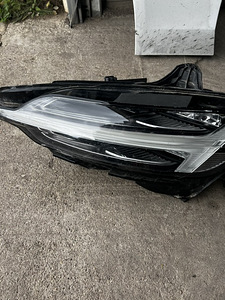 Vasak esituli, vasak poritiib ja eesmine kaitseraud Volvo V9 (1 foto / 10)