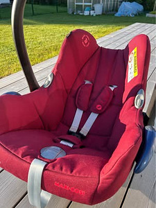Maxi-Cosi CabrioFix turvahäll (4 foto / 4)