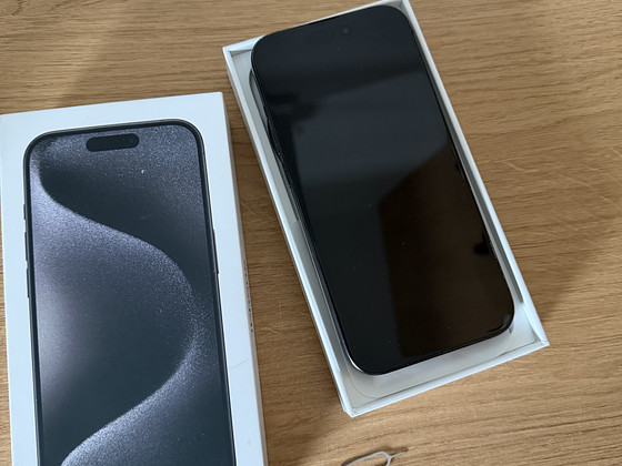 iPhone 15 Pro 128 ГБ, состояние аккумулятора 87%