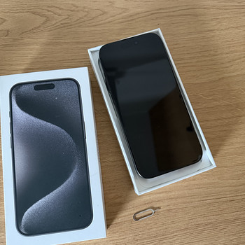 iPhone 15 Pro 128 ГБ, состояние аккумулятора 87%