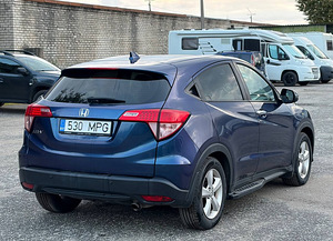 HONDA HR-V (3 фото из 8)