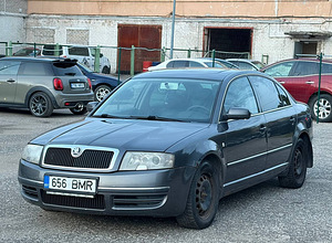 SKODA SUPERB (1 фото из 8)
