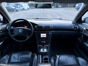 SKODA SUPERB (5 фото из 8)