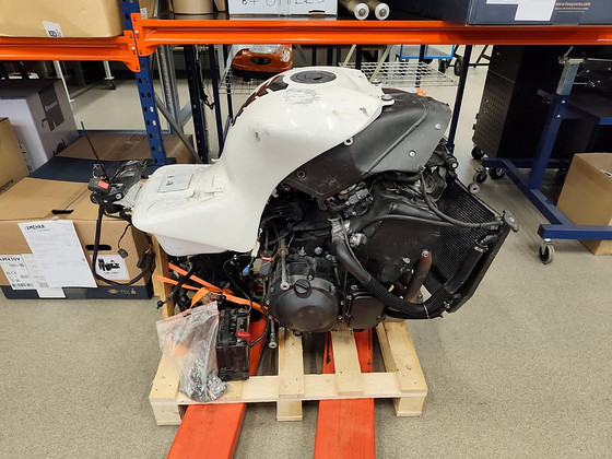 2008 ZZR1400 142 кВт комплектный двигатель