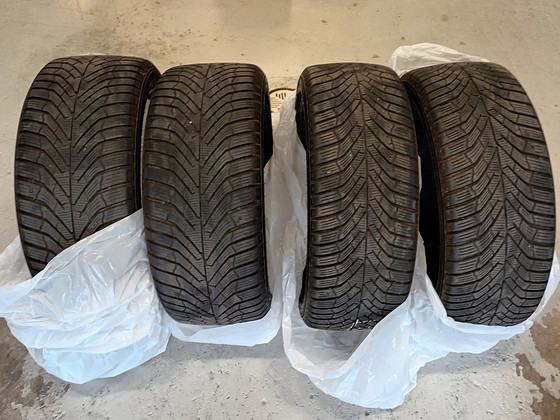 Kumho Wintercraft