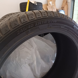 Kumho Wintercraft (7 фото из 9)