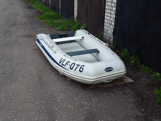 Paat Grand 330A