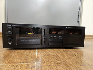 Yamaha KX-1200 high-end кассетная дека. (1 фото из 6)