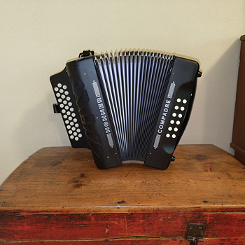 Аккордеон HOHNER COMPADRE
