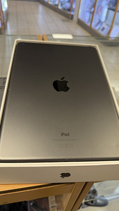 Apple iPad 9Gen WiFi 64Gb серый, в очень хорошем состоянии (1 фото из 2)