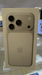 Apple iPhone 17 Pro 256Gb Silver Новый (1 фото из 1)