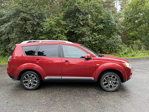Mitsubishi Outlander 2008 г. 2.0 дизель 4WD (7 фото из 13)