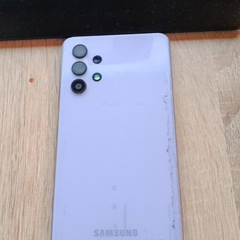 Продаю Samsung galaxy A32. За всей информацией в описание.