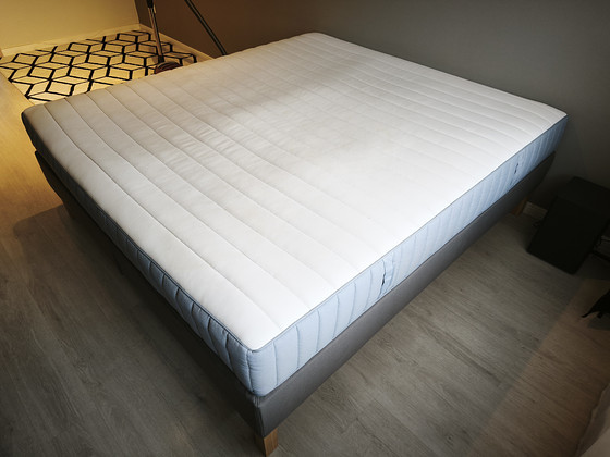 Ikea lyngör kontinentaalvoodi 180x200