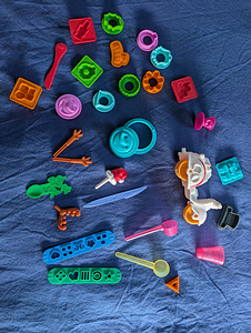 Комплекты Play-Doh (3 фото из 3)