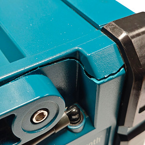 Raadio Makita DMR108 (5 foto / 6)