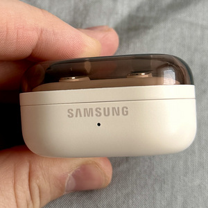 Samsung Buds 4 Pro Pink Gold (4 foto / 5)