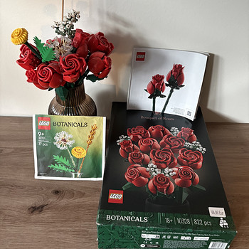 LEGO Botanical Collection 10328 Roosibukett V29