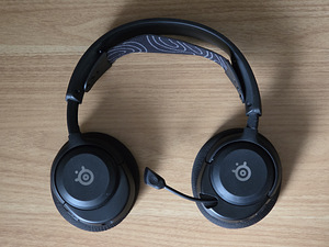 SteelSeries Arctis Nova 5 (Чёрная беспроводная гарнитура) (2 фото из 5)