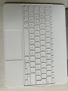 Apple Magic Keyboard, iPad Air 13'' (M3), SWE. Valge (2 фото из 10)