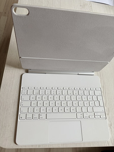 Apple Magic Keyboard, iPad Air 13'' (M3), SWE. Valge (4 фото из 10)