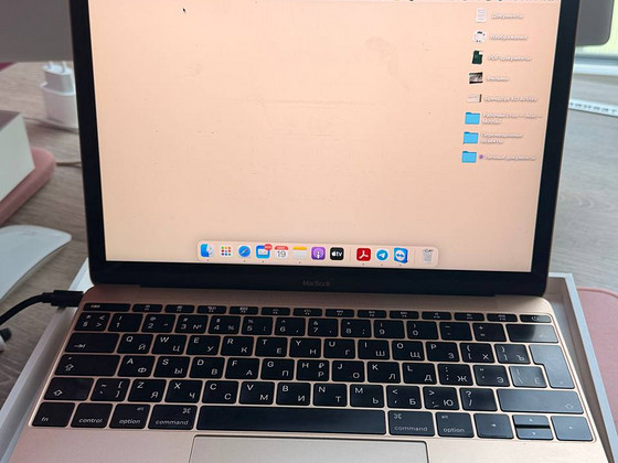Apple MacBook Retina 12″ Gold / 8 ГБ / 256 ГБ
