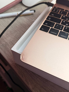 Apple MacBook Retina 12″ Gold / 8 GB / 256 GB (2 foto / 5)