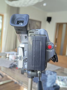 Canon V60hie (6 foto / 9)