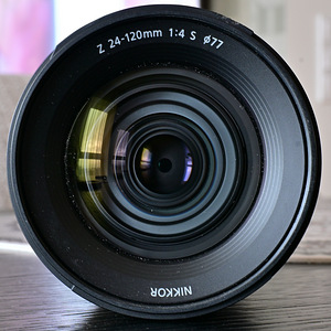 NIKKOR Z 24–120mm f/4 S (3 фото из 4)