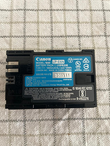 Canon EOS 5D Mark II (3 фото из 10)