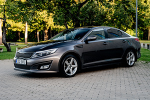 Kia Optima (3 foto / 10)