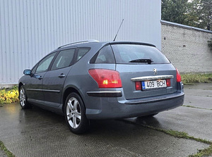 Auto rent (3 foto / 7)