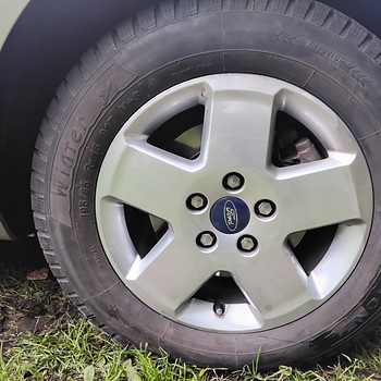 Ford veljed M+S rehvidega