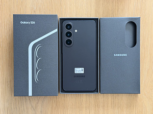 Samsung Galaxy S26 Black 256GB, как новый! Гарантия 07.2028 (1 фото из 9)