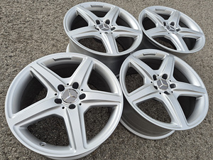 R18 Mercedes AMG ORIGINAAL erilaiused - UUS (3 foto / 4)