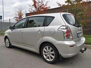 Toyota Corolla Verso 2.0 D-4D 85kW üv 05.2027 (4 foto / 8)