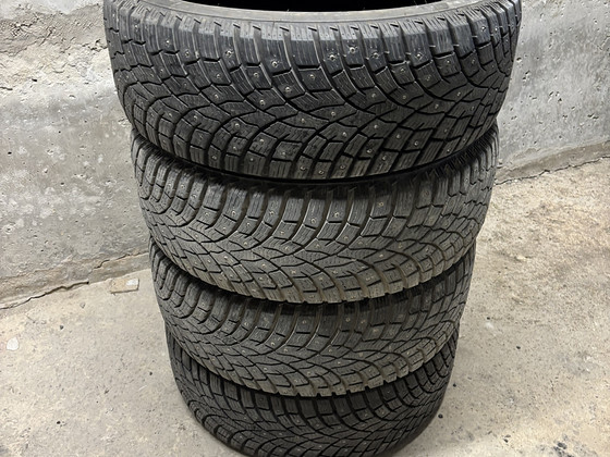 4 шт. шипованные шины 205/55 R16