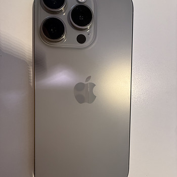 Apple iPhone 15 Pro 1TB – 99% aku