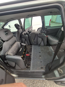 Ford Galaxy 2002 года 1.9 tdi 66 кВт 261000 км (14 фото из 15)