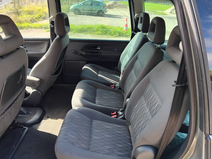 Ford Galaxy omaniku Vahetus 55 evro (10 фото из 14)