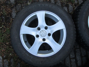 Диски R15 5x114.3 с зимней резиной Nokian 7 мм DOT20 (4 фото из 10)