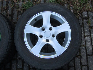 Диски R15 5x114.3 с зимней резиной Nokian 7 мм DOT20 (5 фото из 10)