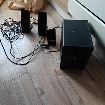 Logitech x-240