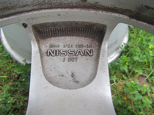 Nissan R16 5x114.3 originaal valuveljed (7 foto / 7)
