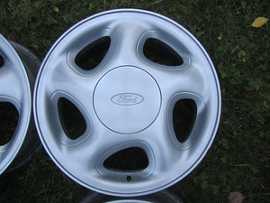 Ford R15 4x108 originaal veljed ja varuratas (4 foto / 8)