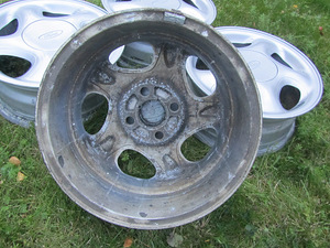 Ford R15 4x108 originaal veljed ja varuratas (6 foto / 8)